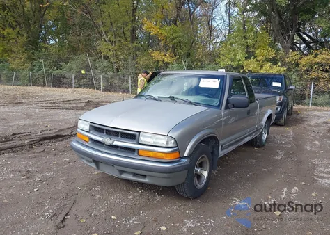 2002 Chevrolet S-10 Ls z USA, uszkodzony, nr VIN 1GCCS19W328152427